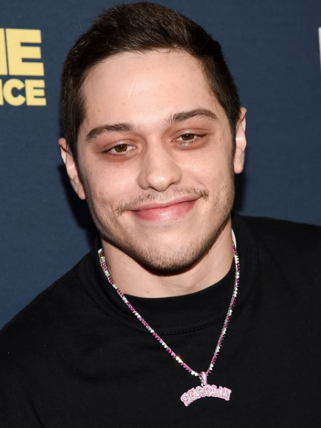 Pete Davidson’s SNL monologue discusses Israel-Gaza conflict and his father’s 9/11 firefighter sacrifice.