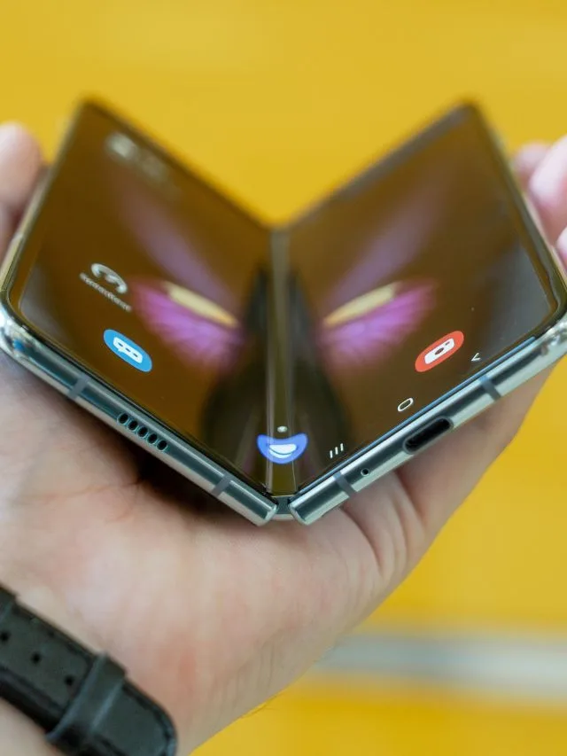 Samsung to unveil new foldable displays at CES 2024.